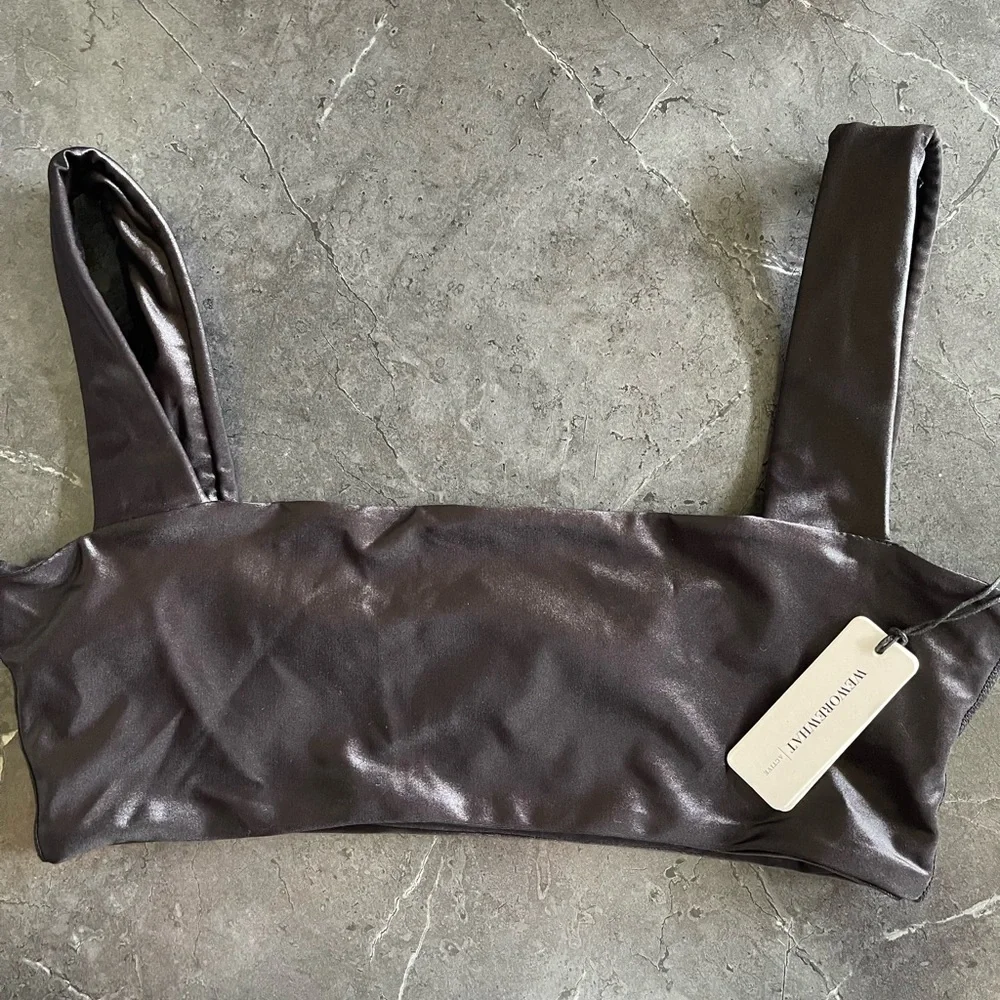 NEW Revolve WeWoreWhat Bandeau Bra Top in Black Shine M - Picture 2 of 6